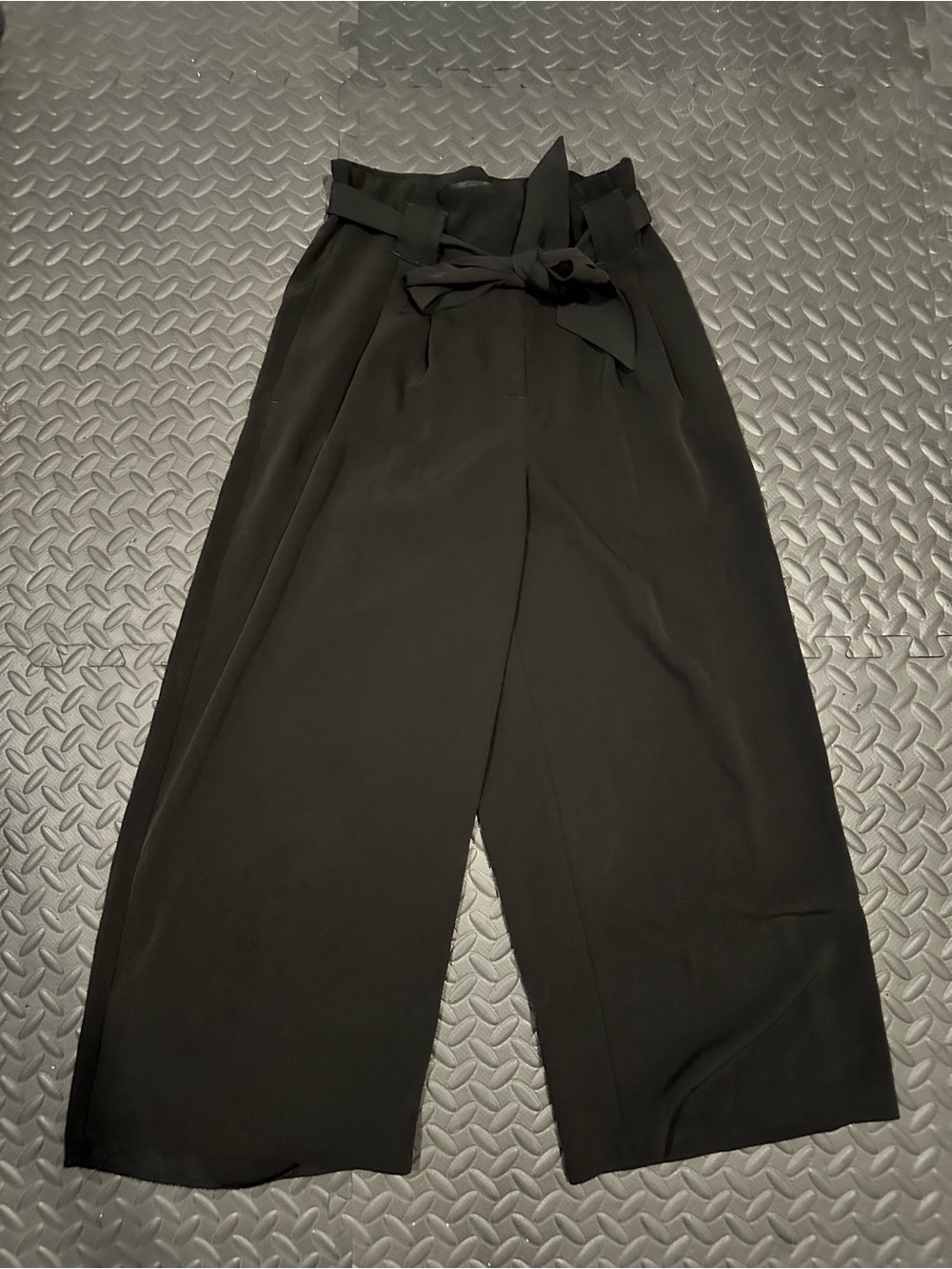 Dynamite High-Waist Black Wide-Leg Pants with Tie Belt